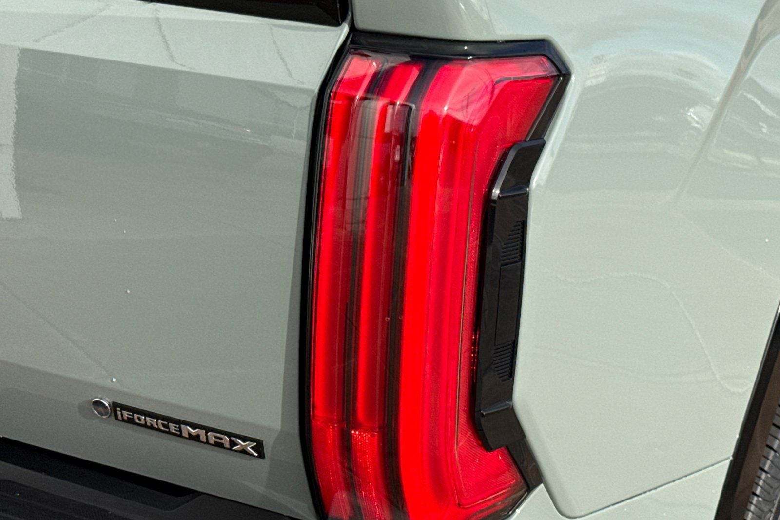 2026 Toyota Tundra Hybrid Platinum