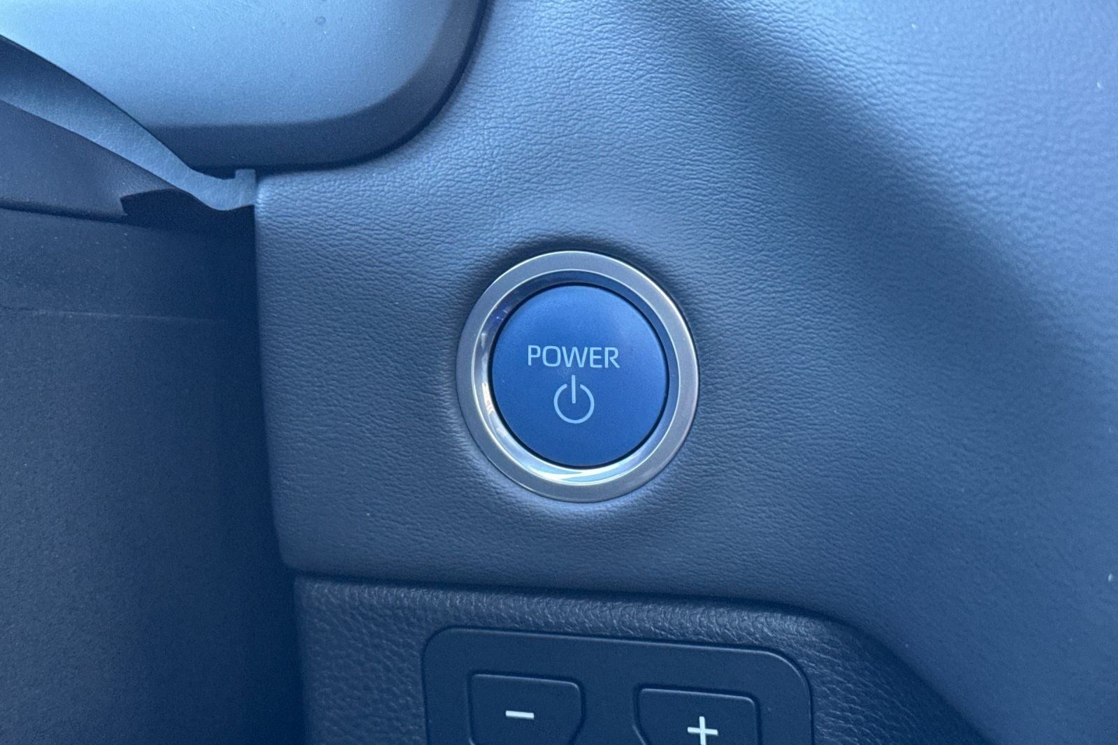 2024 Toyota Tundra Hybrid Platinum