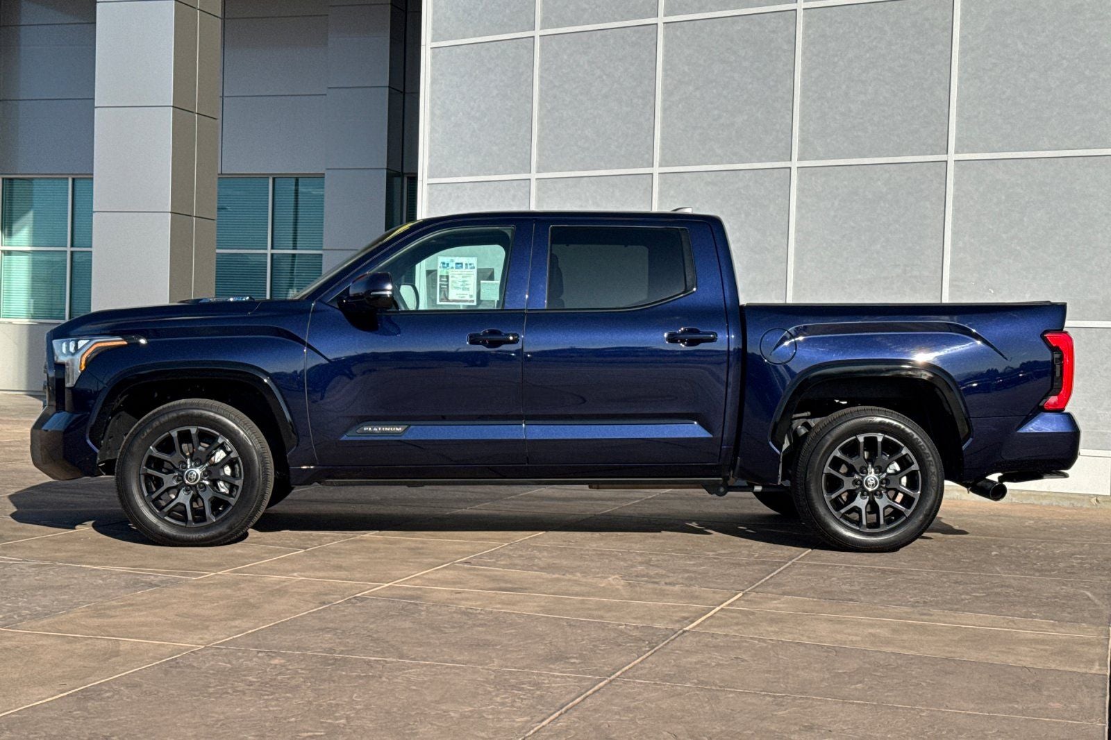 2024 Toyota Tundra Hybrid Platinum
