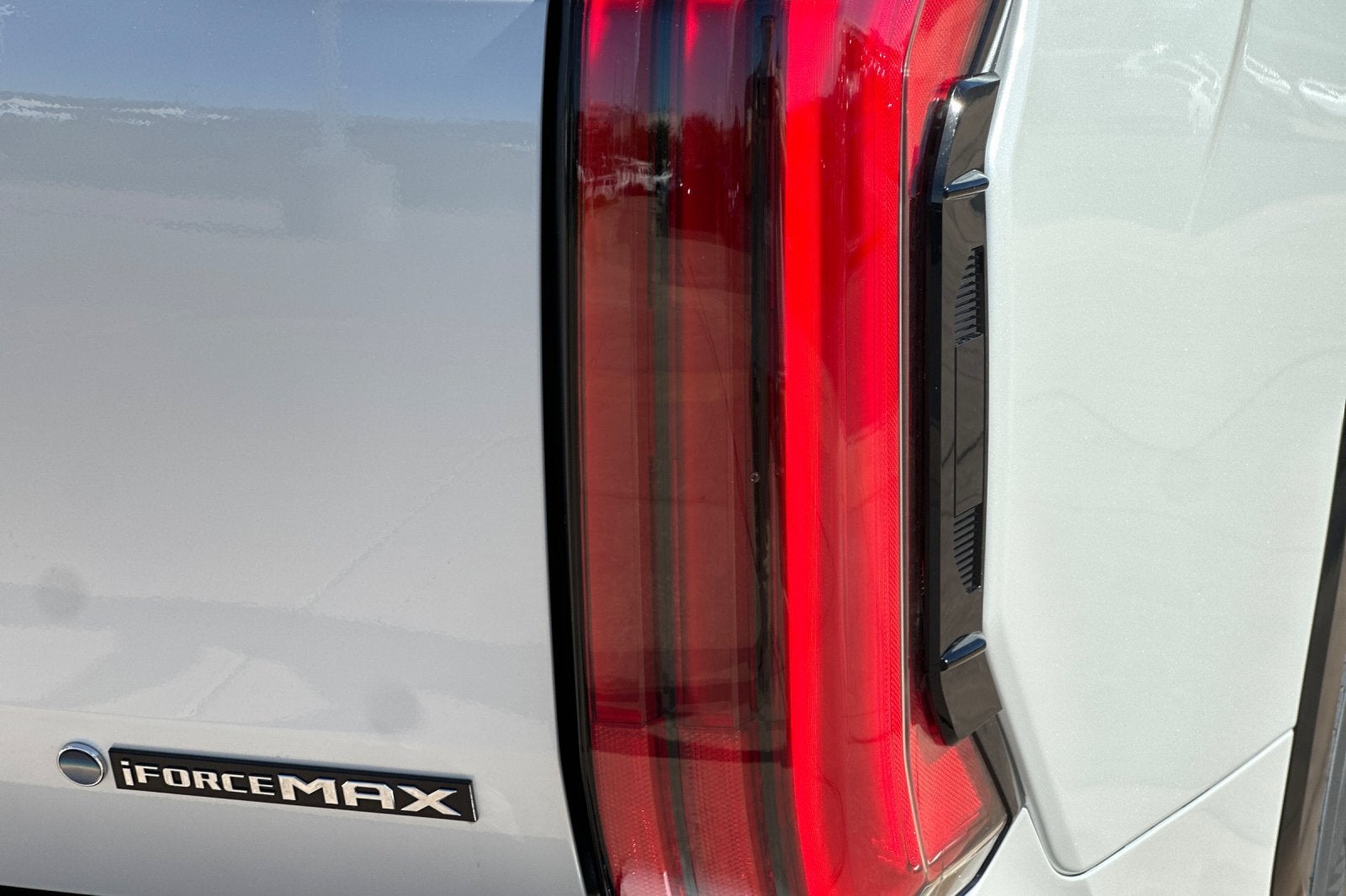 2026 Toyota Tundra Hybrid Platinum