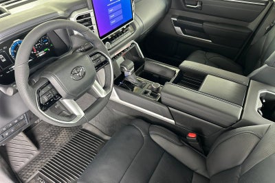 2025 Toyota Tundra Hybrid Platinum