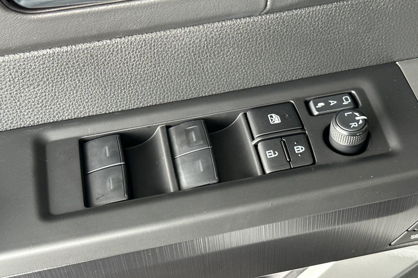 2025 Toyota Tundra Hybrid Platinum