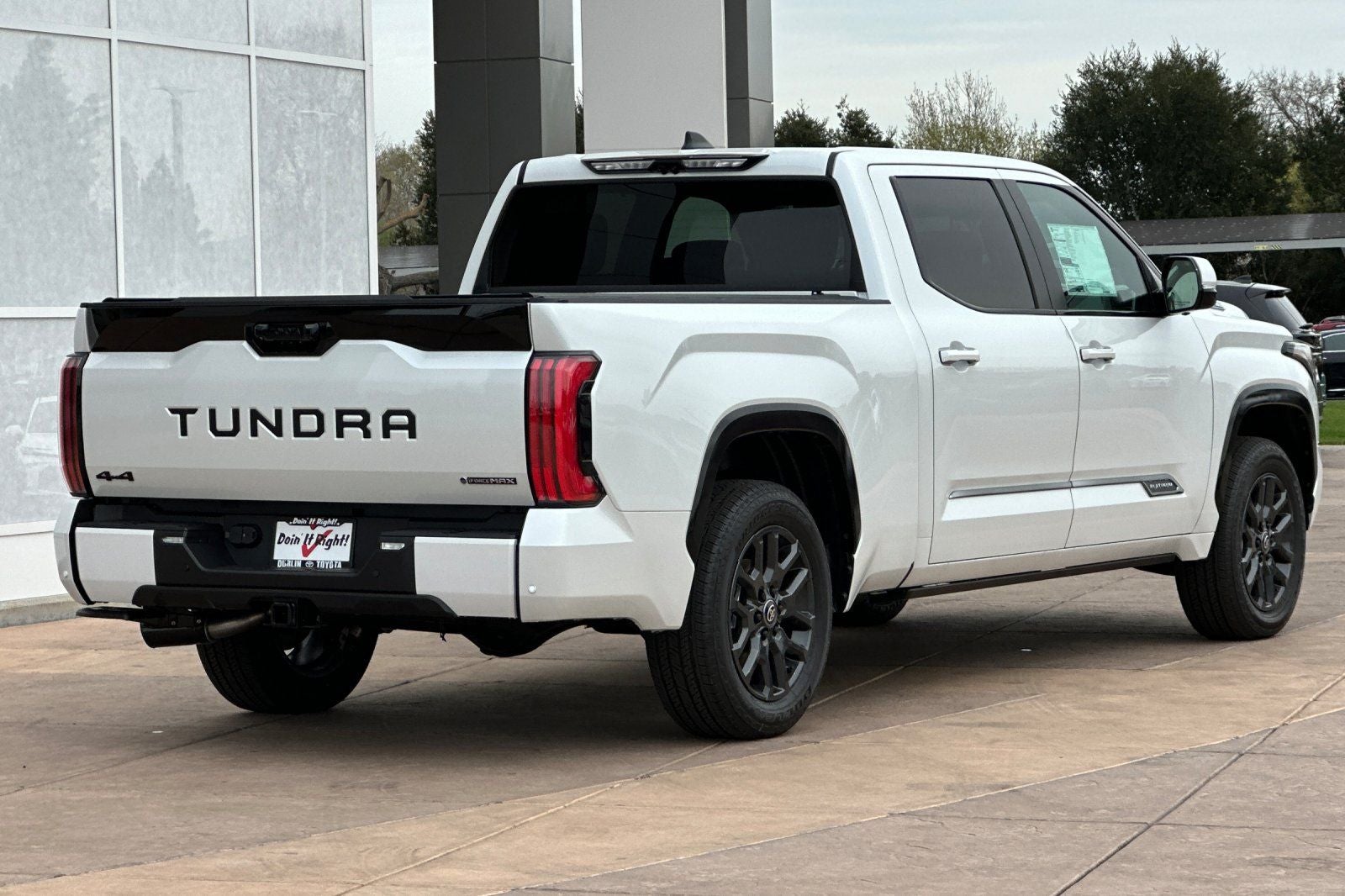 2025 Toyota Tundra Hybrid Platinum