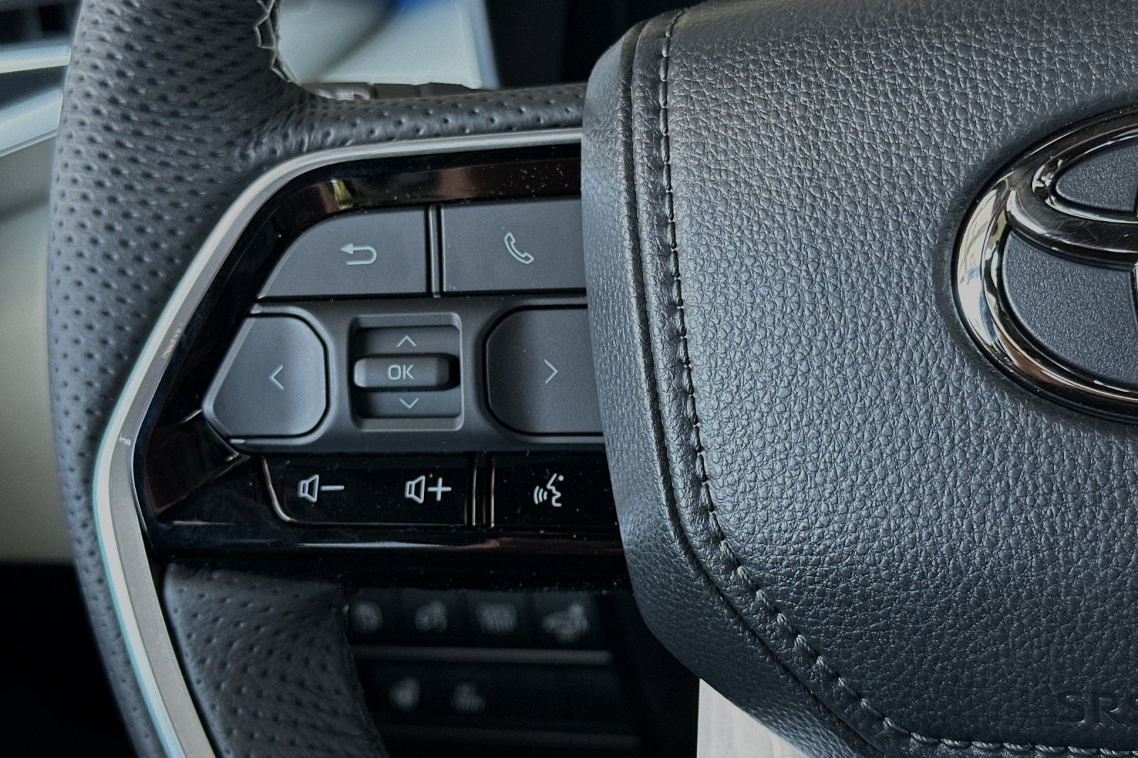 2024 Toyota Tundra Hybrid Capstone