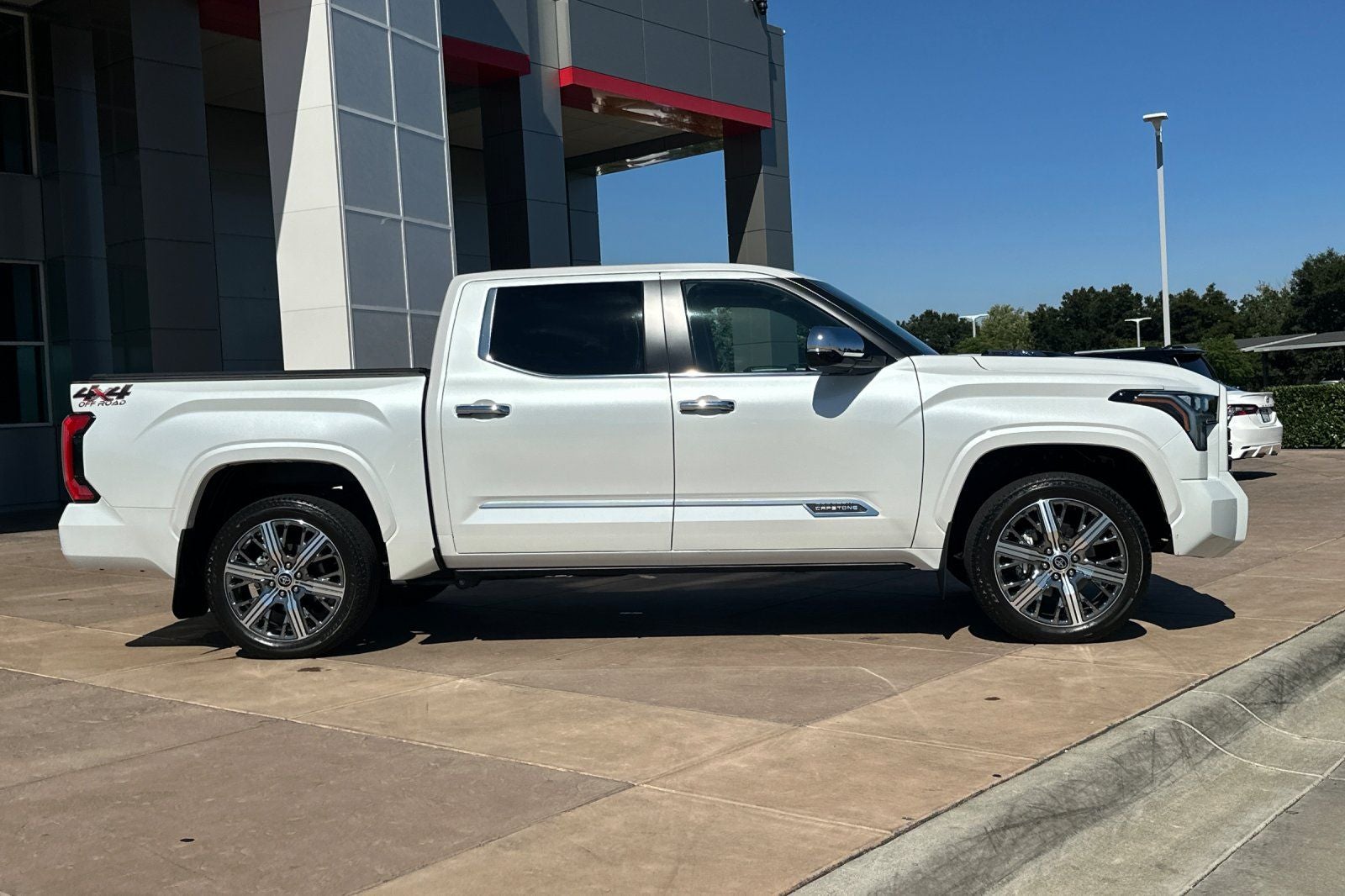 2024 Toyota Tundra Hybrid Capstone