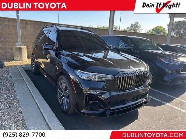 2021 BMW X7 M50i