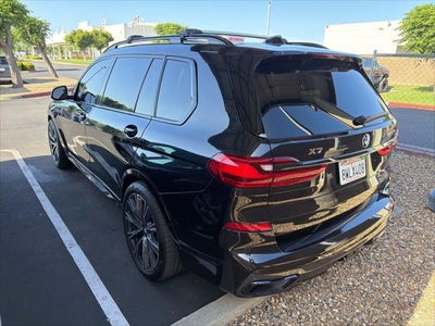 2021 BMW X7 M50i