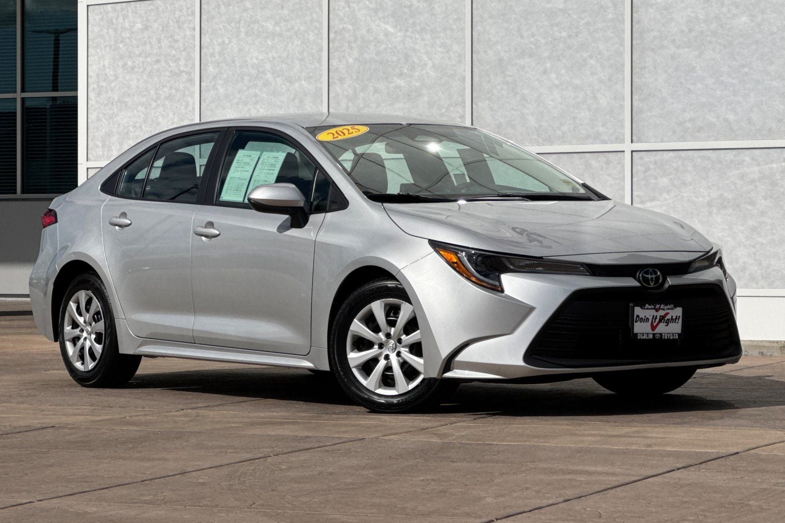 2025 Toyota Corolla LE