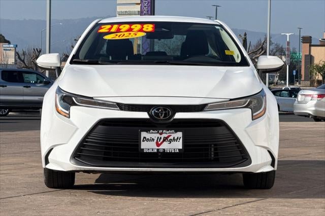 2025 Toyota Corolla LE