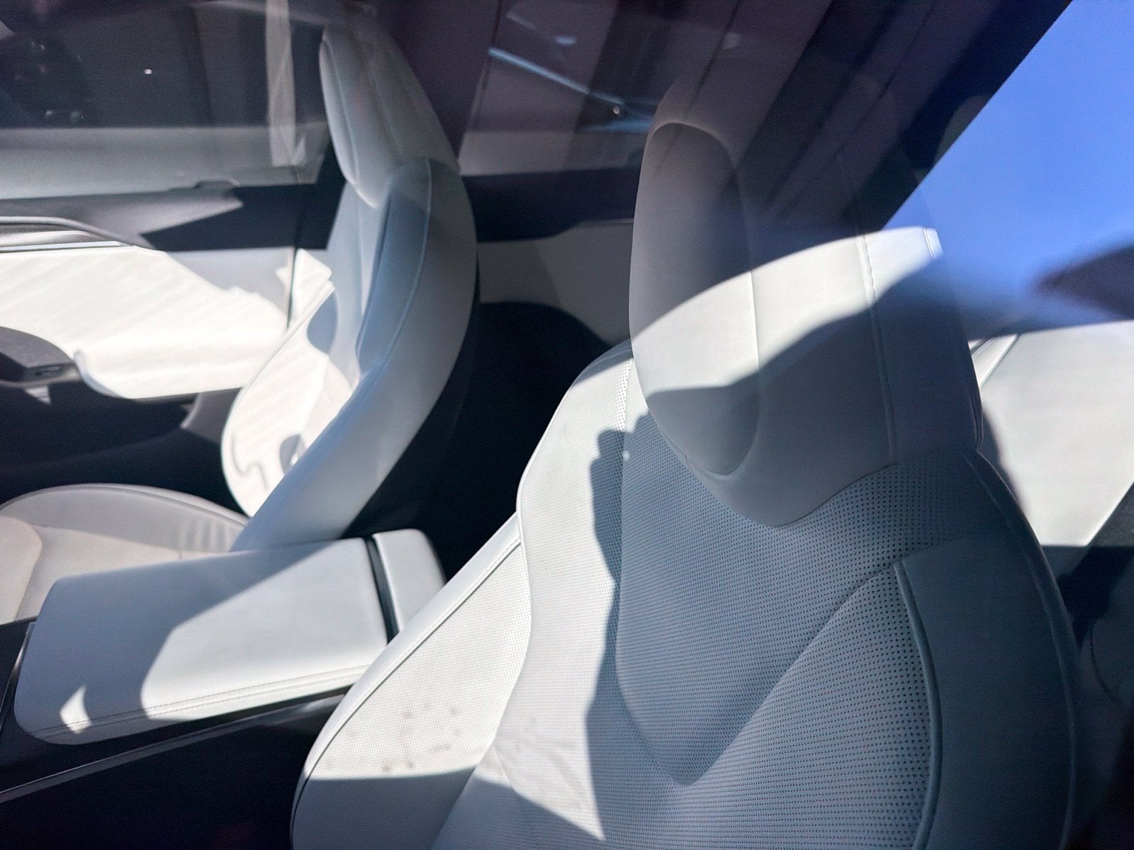 2022 Tesla Model S Plaid