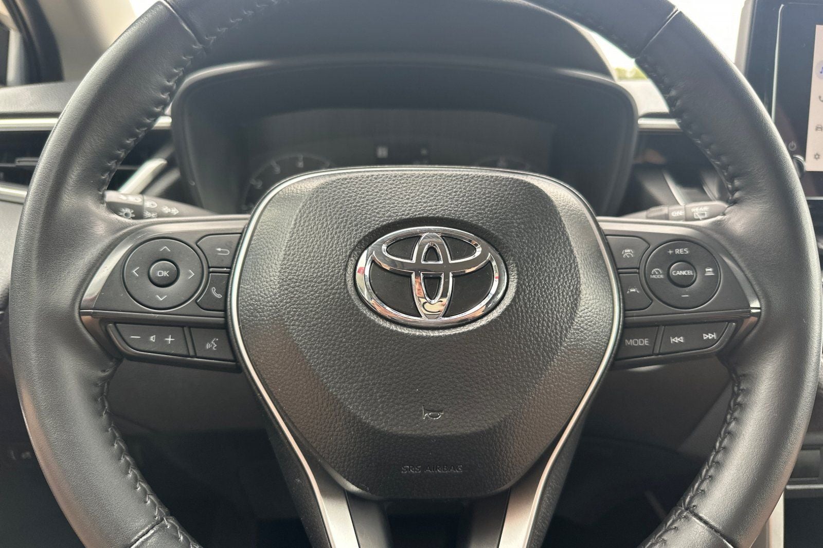 2025 Toyota Corolla Cross LE