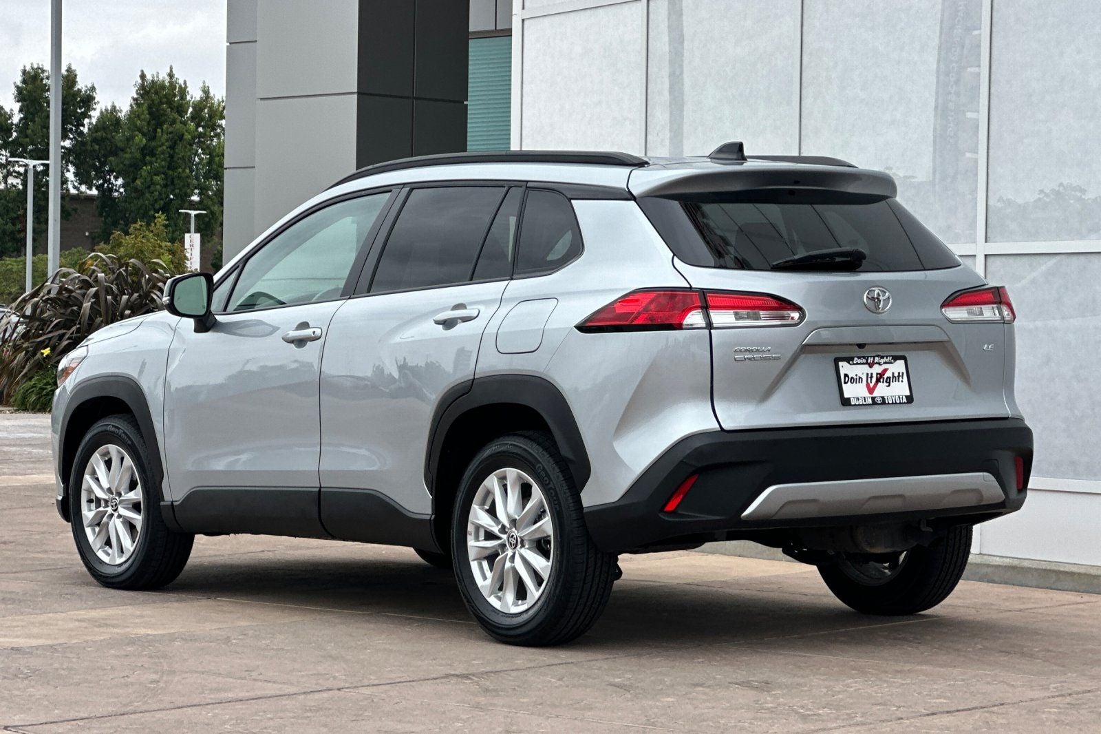 2025 Toyota Corolla Cross LE