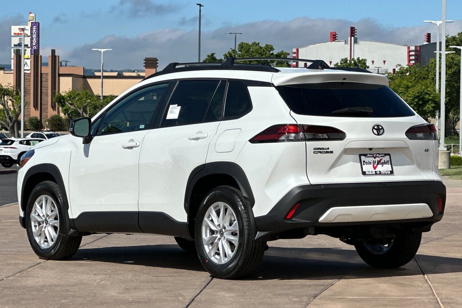 2026 Toyota Corolla Cross LE