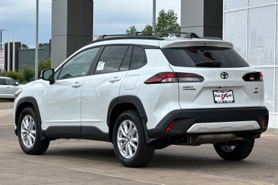 2026 Toyota Corolla Cross LE