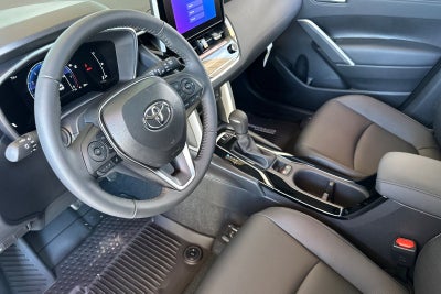 2025 Toyota Corolla Cross XLE