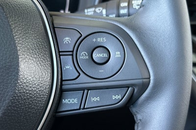 2025 Toyota Corolla Cross XLE