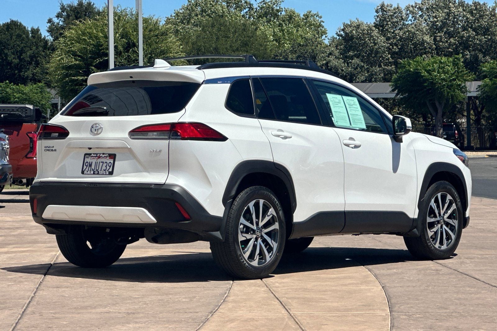 2024 Toyota Corolla Cross XLE