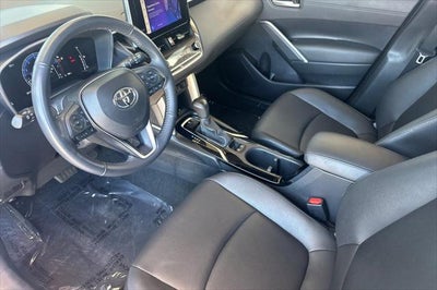 2024 Toyota Corolla Cross XLE