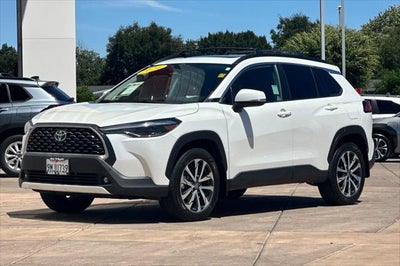 2024 Toyota Corolla Cross XLE