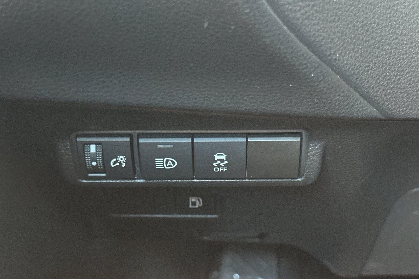 2025 Toyota Corolla Cross Hybrid SE