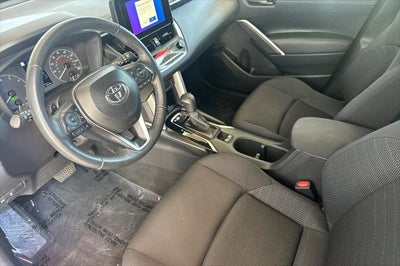 2025 Toyota Corolla Cross Hybrid SE