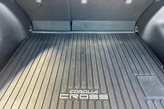 2025 Toyota Corolla Cross Hybrid SE