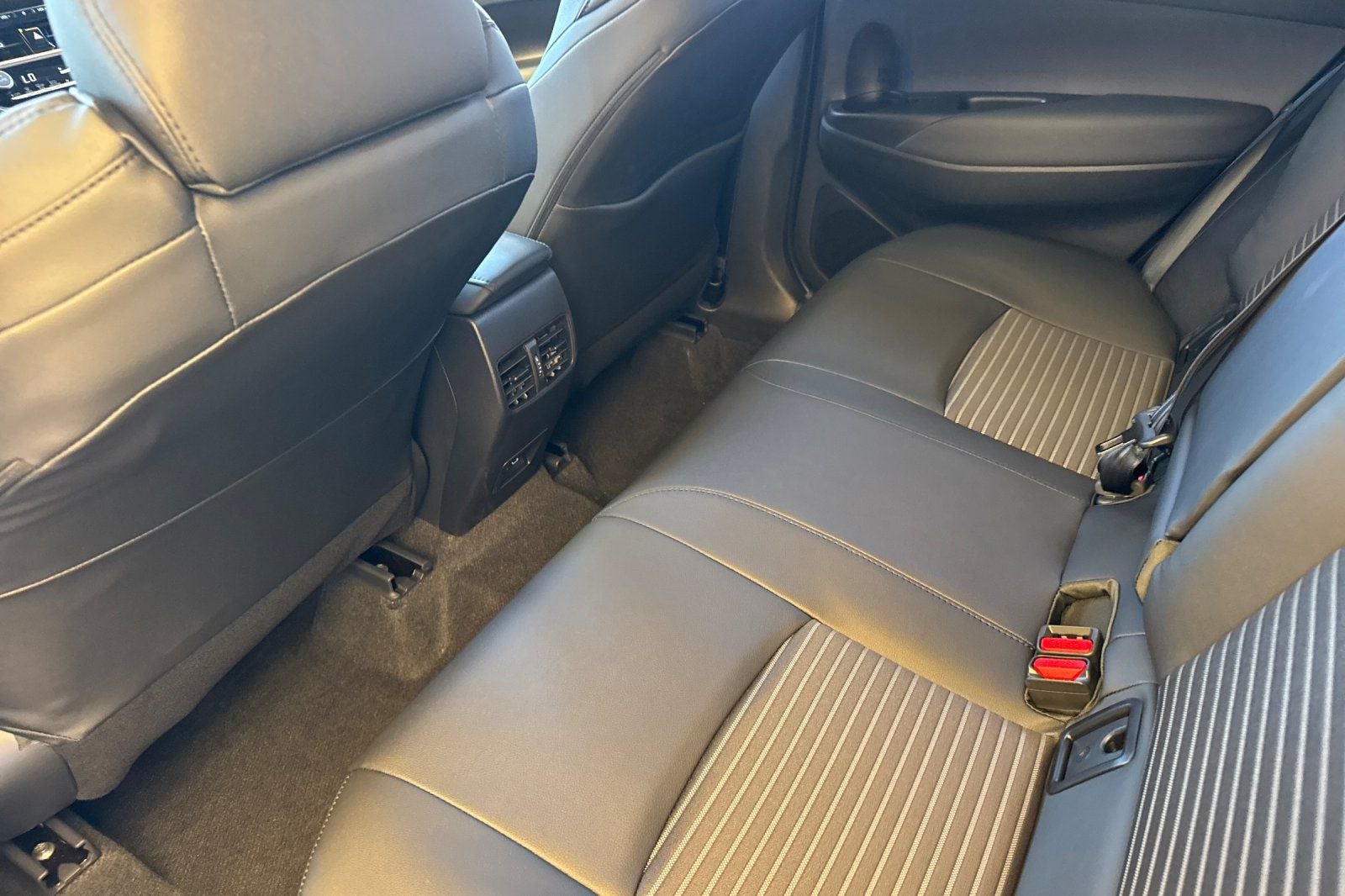 2026 Toyota Corolla Cross Hybrid XSE