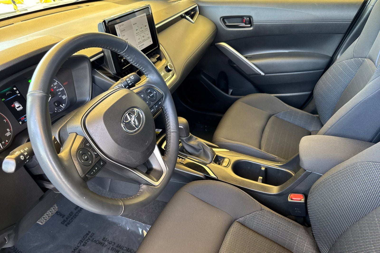 2023 Toyota Corolla Cross Hybrid SE