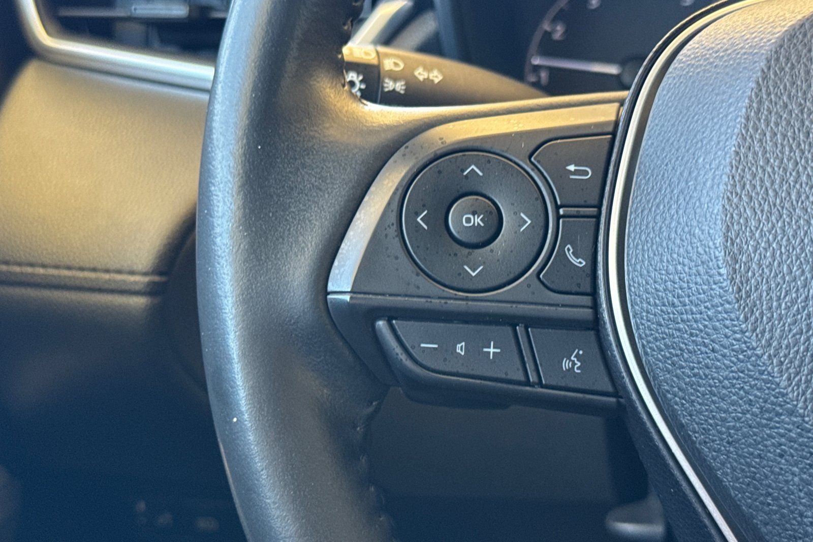 2023 Toyota Corolla Cross Hybrid SE