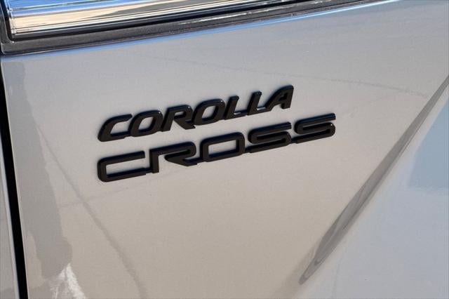 2024 Toyota Corolla Cross Hybrid SE