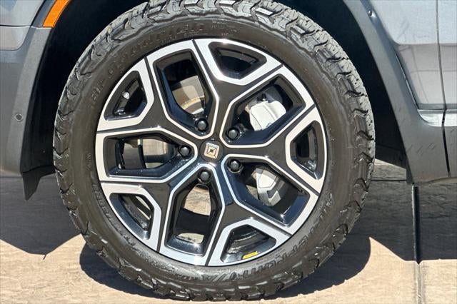 2024 Rivian R1S Adventure Dual Motor Perf Max Pack