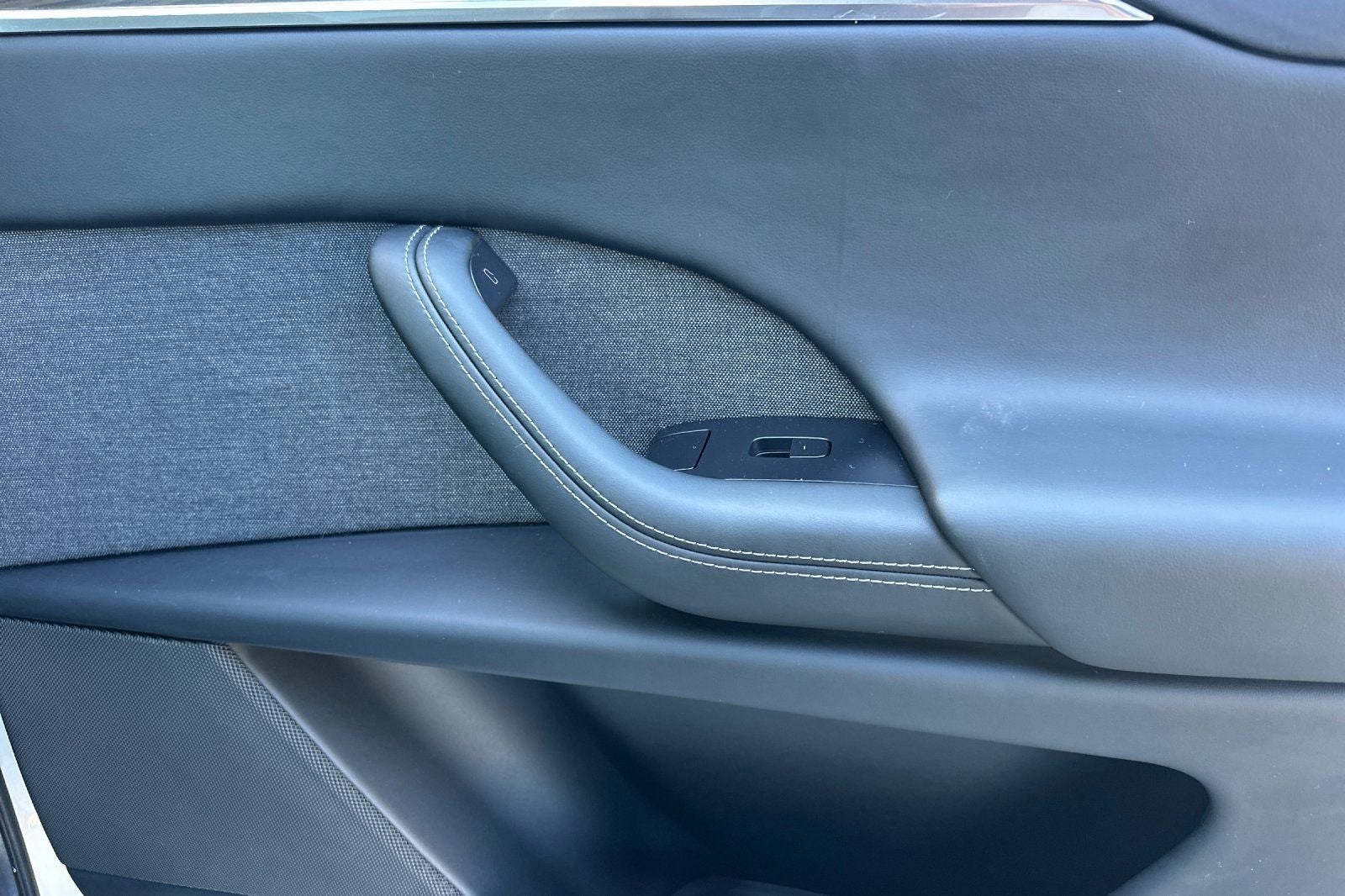 2023 Tesla Model X Standard Range