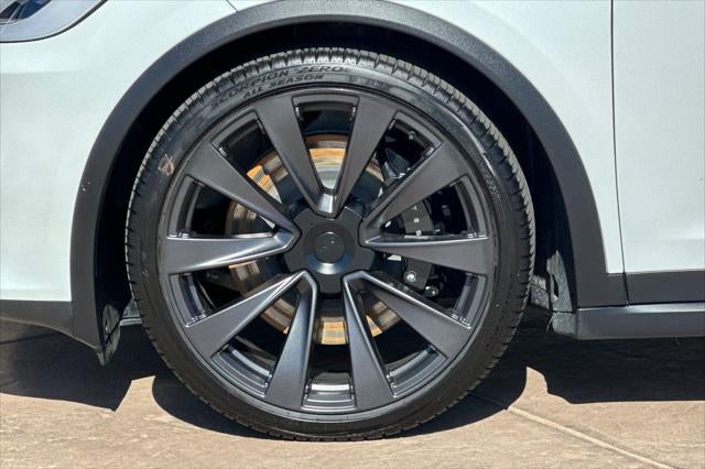 2023 Tesla Model X Standard Range