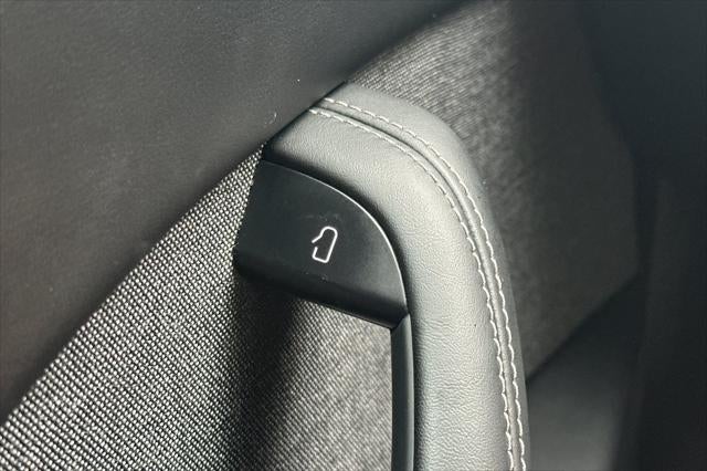 2023 Tesla Model X Standard Range