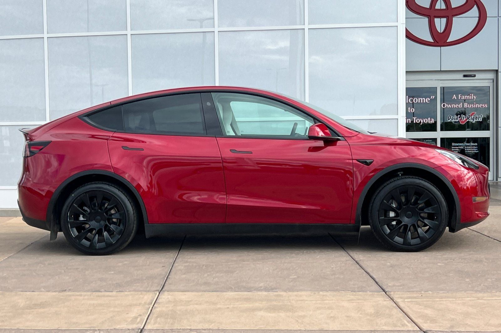 2025 Tesla Model Y Long Range