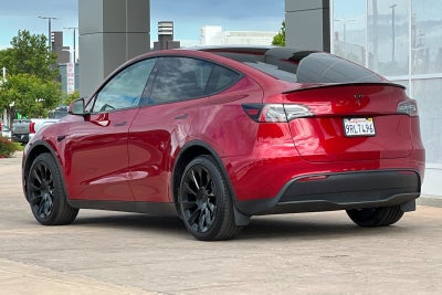 2025 Tesla Model Y Long Range