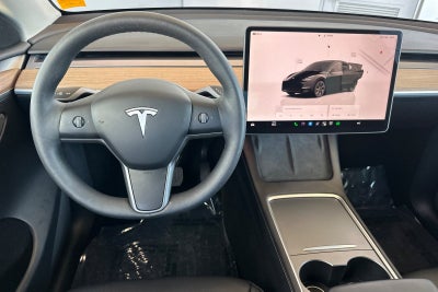 2025 Tesla Model Y Long Range