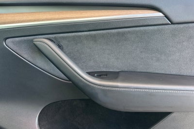 2025 Tesla Model Y Long Range