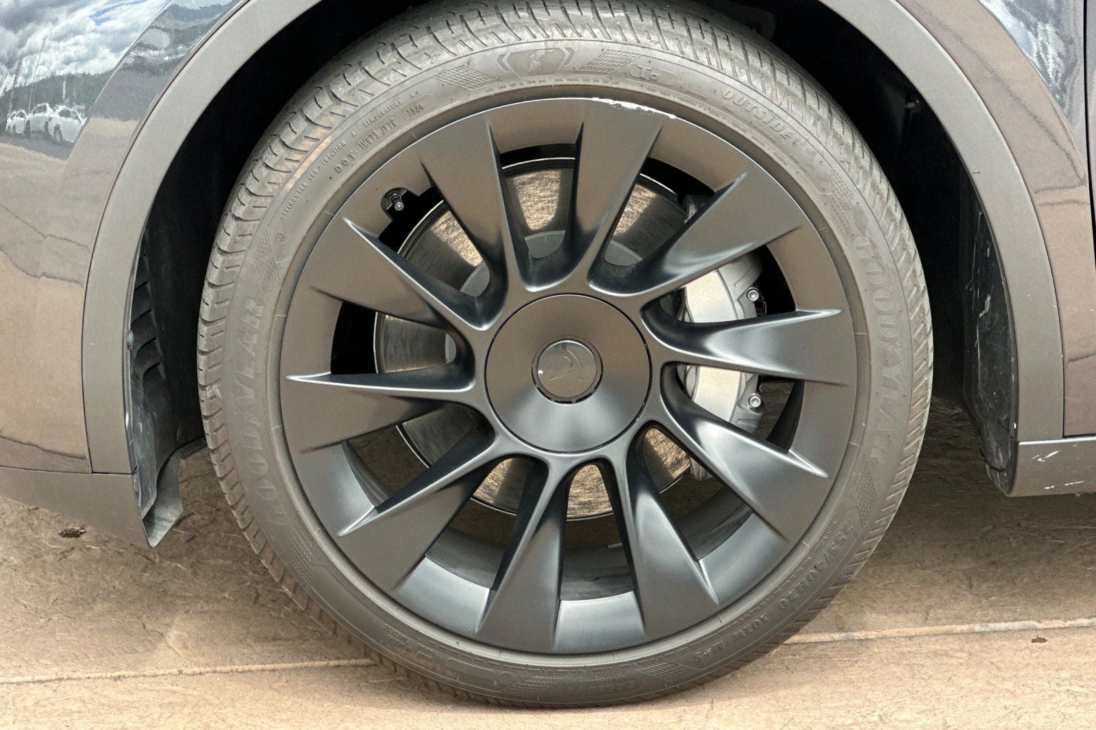 2024 Tesla Model Y Long Range