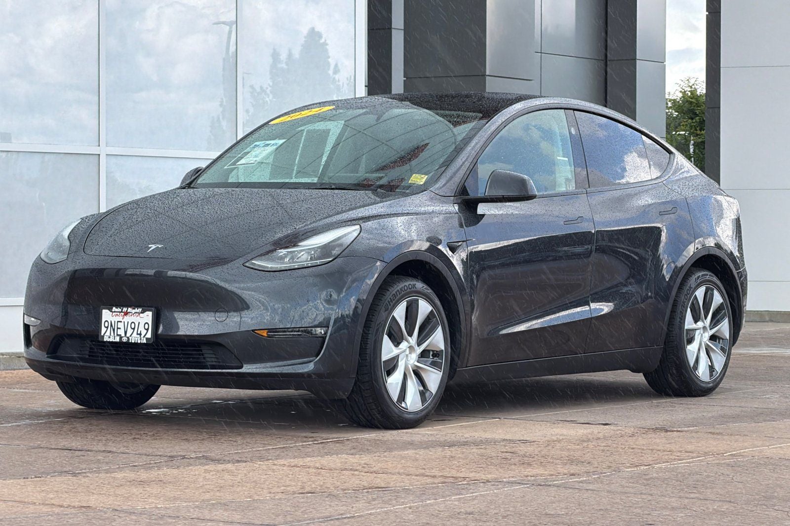 2024 Tesla Model Y Long Range