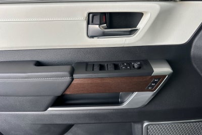 2025 Toyota Sequoia Capstone