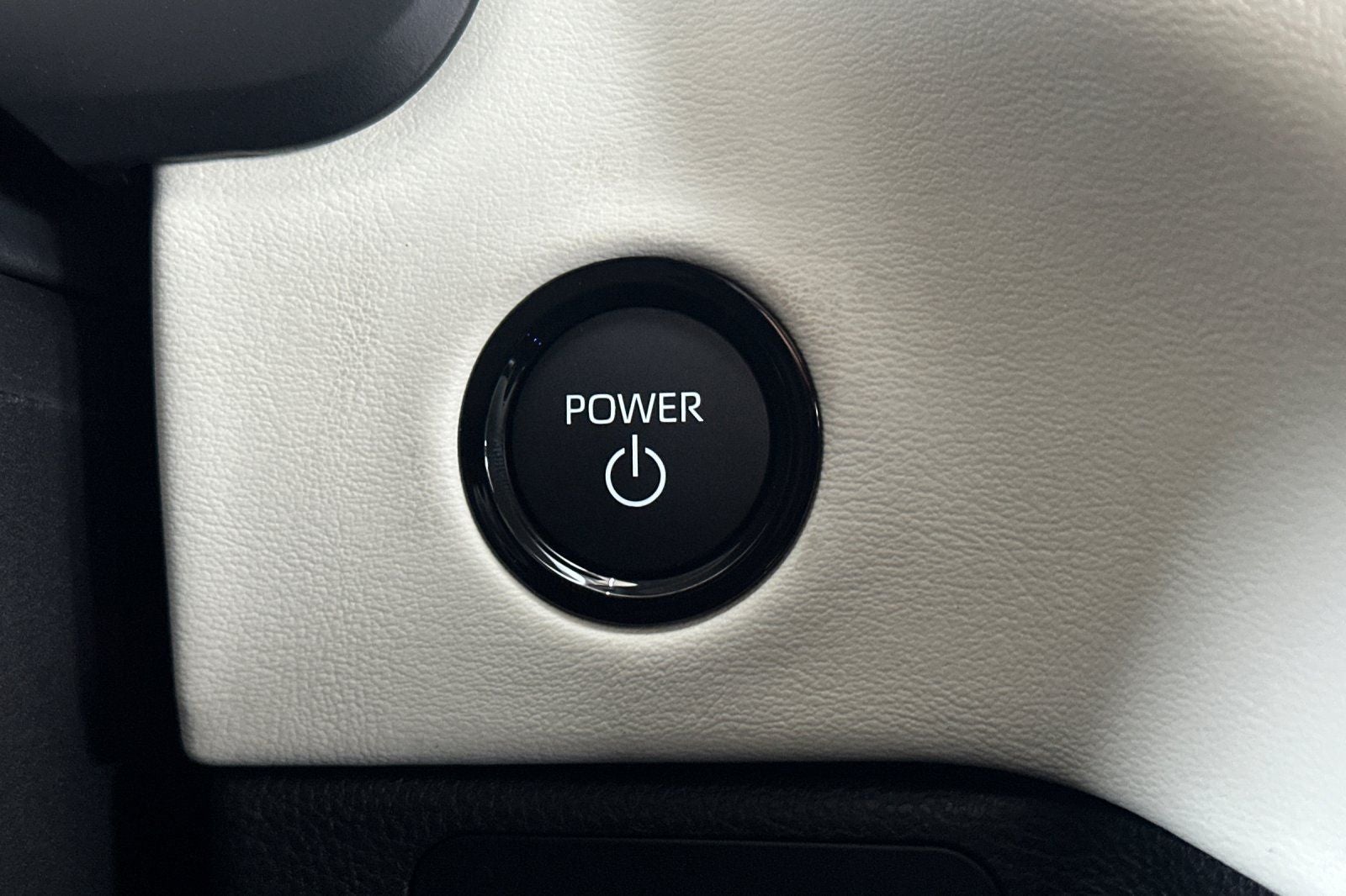 2025 Toyota Sequoia Capstone