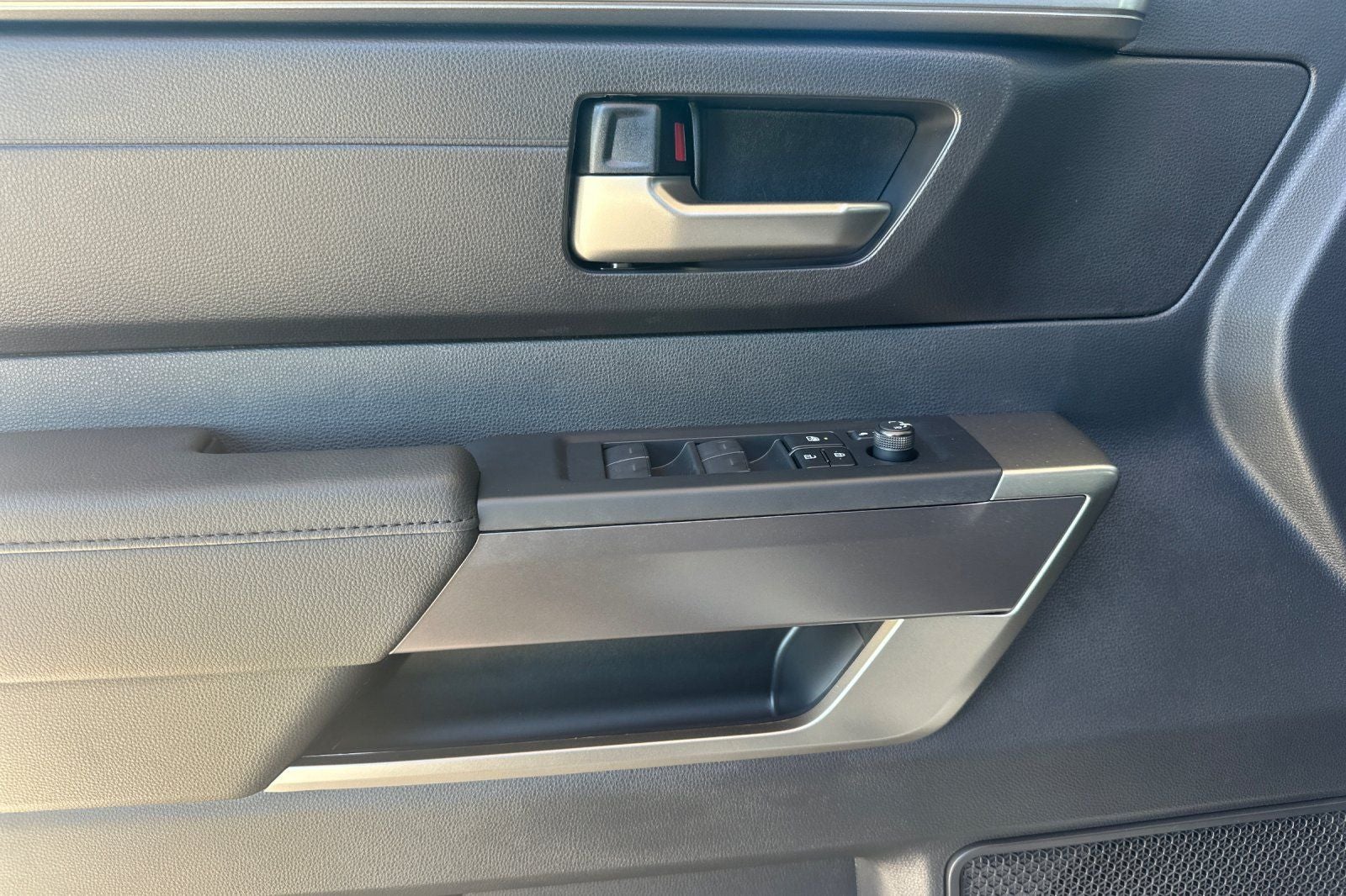 2026 Toyota Sequoia SR5