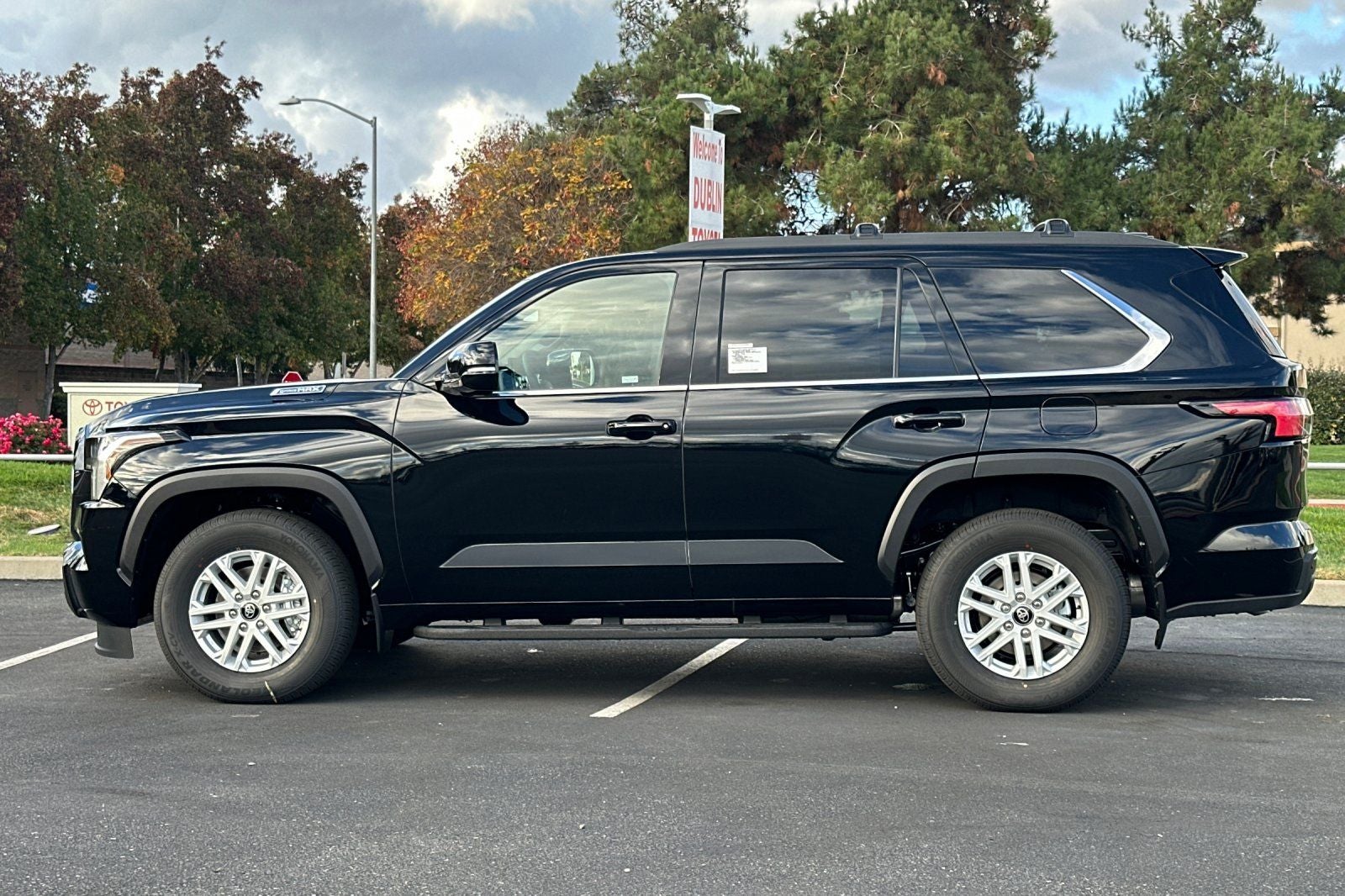 2026 Toyota Sequoia SR5