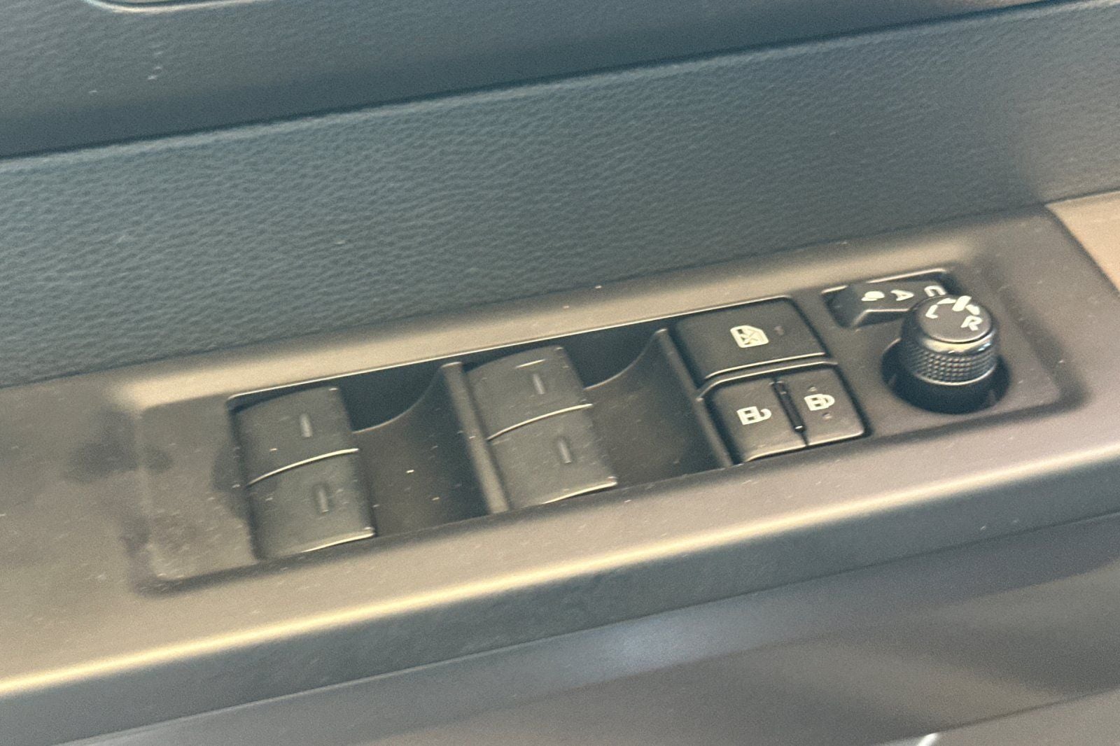 2025 Toyota Sequoia SR5