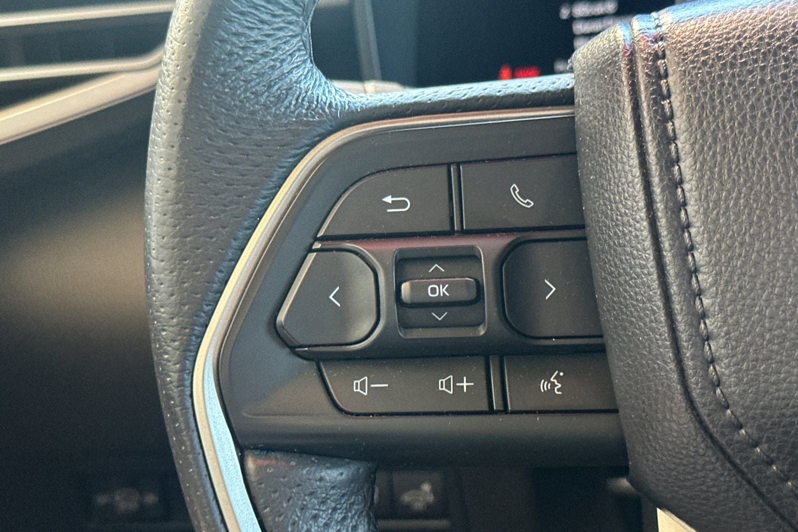 2025 Toyota Sequoia SR5