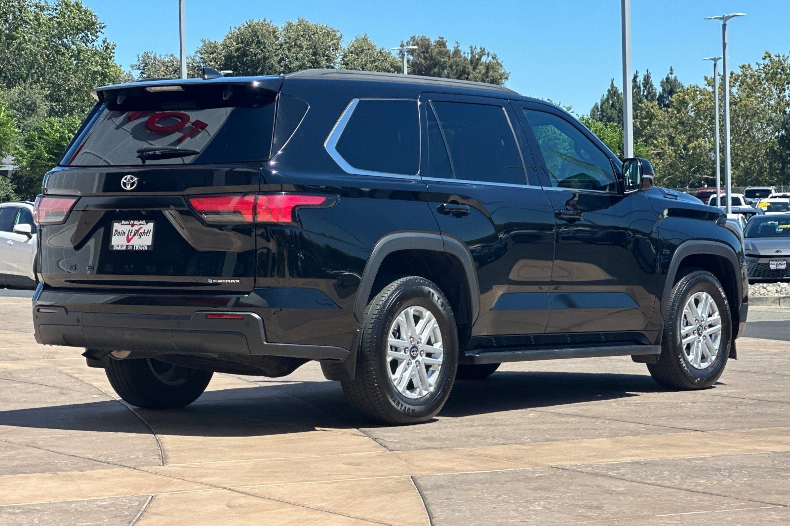 2025 Toyota Sequoia SR5