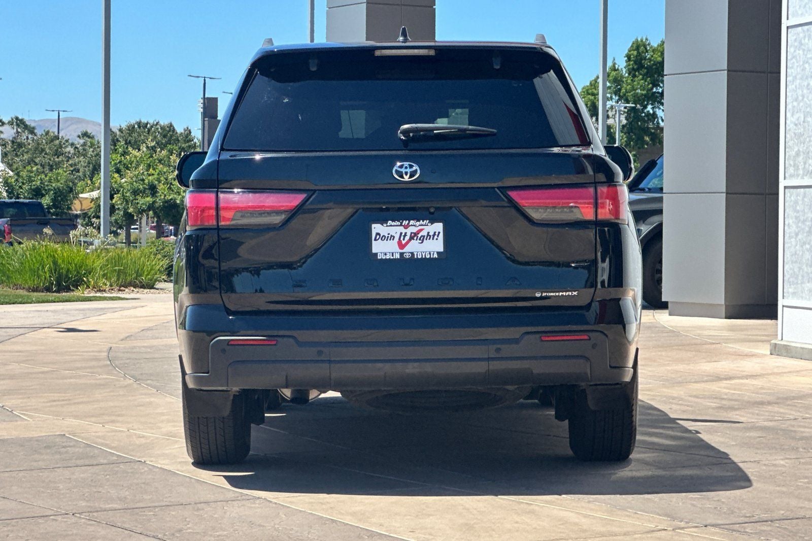2025 Toyota Sequoia SR5