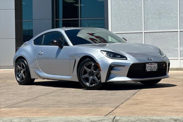 2025 Toyota GR86 Premium