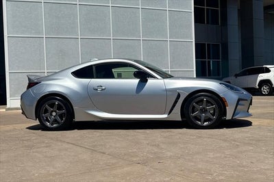 2025 Toyota GR86 Premium